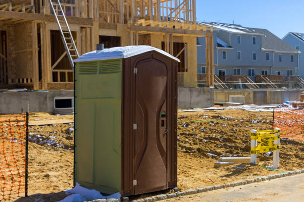 Porta potty delivery and setup in Litchfield Park, AZ